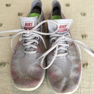 Nike free flyknit W size 7.5 grey purple good cond